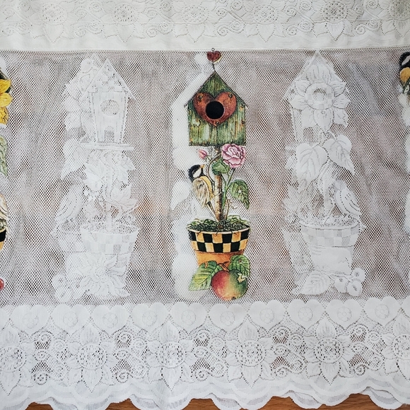 Lace flowers, birds and birdhouses window valance curtain Cottagecore - Picture 10 of 12